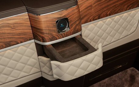 Mercedes-Benz V-Класс, 2024 год, 47 200 000 рублей, 40 фотография