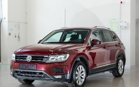Volkswagen Tiguan II, 2018 год, 2 100 000 рублей, 3 фотография