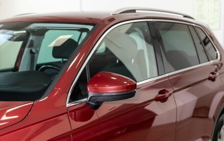 Volkswagen Tiguan II, 2018 год, 2 100 000 рублей, 11 фотография