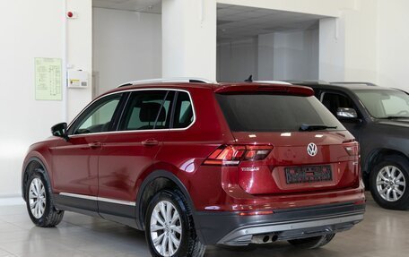 Volkswagen Tiguan II, 2018 год, 2 100 000 рублей, 4 фотография