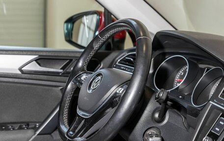 Volkswagen Tiguan II, 2018 год, 2 100 000 рублей, 23 фотография