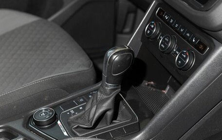 Volkswagen Tiguan II, 2018 год, 2 100 000 рублей, 27 фотография