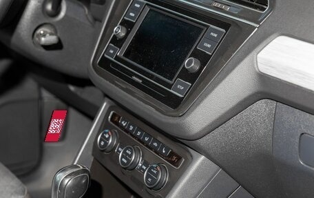 Volkswagen Tiguan II, 2018 год, 2 100 000 рублей, 28 фотография