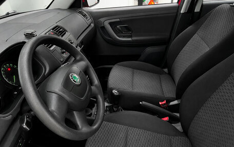Skoda Fabia II, 2011 год, 650 000 рублей, 16 фотография