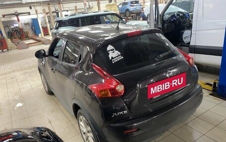 Nissan Juke II, 2012 год, 899 000 рублей, 6 фотография