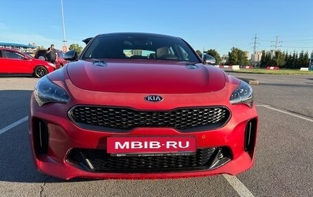 KIA Stinger I, 2018 год, 2 950 000 рублей, 2 фотография