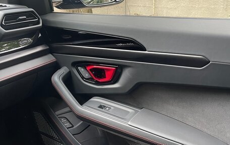 Lamborghini Urus I, 2025 год, 36 700 000 рублей, 21 фотография