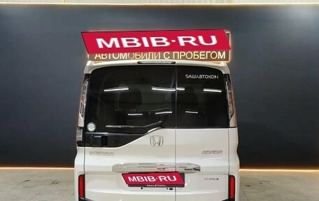 Honda Stepwgn IV, 2018 год, 2 450 000 рублей, 5 фотография