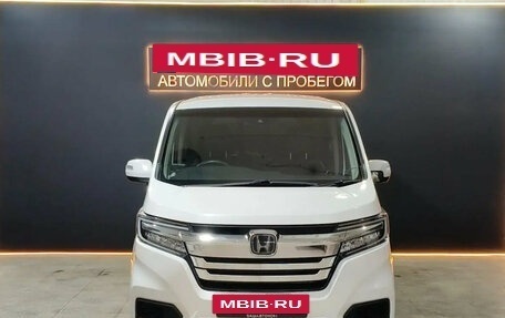 Honda Stepwgn IV, 2018 год, 2 450 000 рублей, 2 фотография