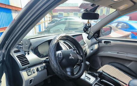 Mitsubishi Pajero Sport II рестайлинг, 2013 год, 1 290 000 рублей, 5 фотография