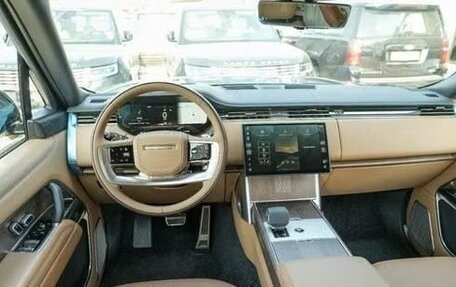 Land Rover Range Rover IV рестайлинг, 2026 год, 15 901 000 рублей, 9 фотография