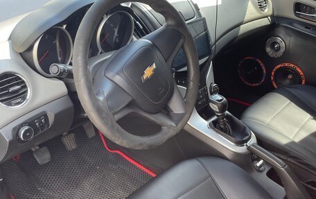 Chevrolet Cruze II, 2014 год, 650 000 рублей, 4 фотография