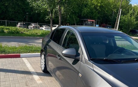 Chevrolet Cruze II, 2011 год, 830 000 рублей, 2 фотография