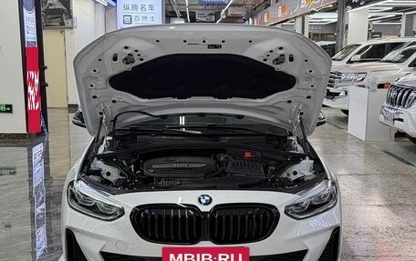 BMW 1 серия, 2023 год, 1 700 000 рублей, 7 фотография