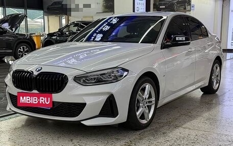 BMW 1 серия, 2023 год, 1 700 000 рублей, 3 фотография