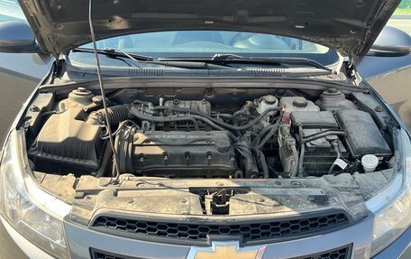 Chevrolet Cruze II, 2011 год, 830 000 рублей, 11 фотография