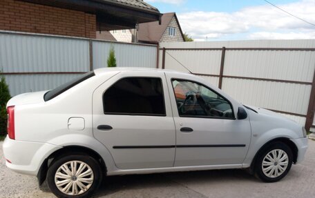 Renault Logan I, 2011 год, 455 000 рублей, 2 фотография