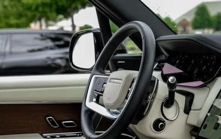 Land Rover Range Rover IV рестайлинг, 2024 год, 11 799 000 рублей, 14 фотография
