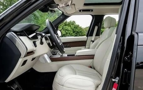Land Rover Range Rover IV рестайлинг, 2024 год, 11 799 000 рублей, 10 фотография
