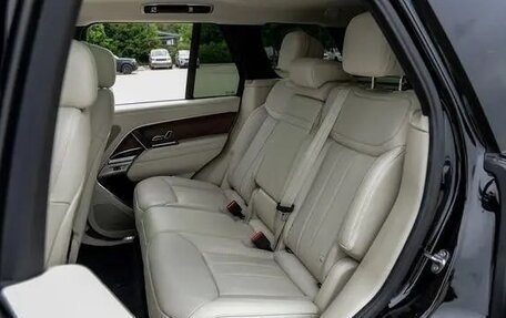 Land Rover Range Rover IV рестайлинг, 2024 год, 11 799 000 рублей, 22 фотография
