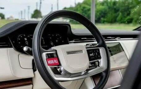 Land Rover Range Rover IV рестайлинг, 2024 год, 11 799 000 рублей, 13 фотография