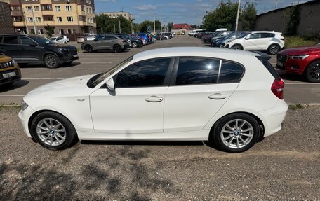 BMW 1 серия, 2011 год, 1 100 000 рублей, 3 фотография