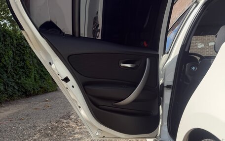 BMW 1 серия, 2011 год, 1 100 000 рублей, 12 фотография