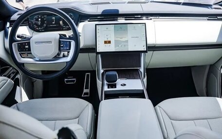Land Rover Range Rover IV рестайлинг, 2024 год, 12 768 000 рублей, 10 фотография