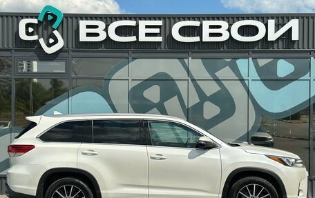 Toyota Highlander III, 2018 год, 3 745 000 рублей, 8 фотография