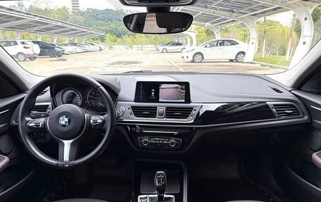 BMW 1 серия, 2022 год, 1 820 000 рублей, 6 фотография