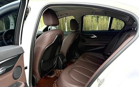 BMW 1 серия, 2022 год, 1 820 000 рублей, 10 фотография