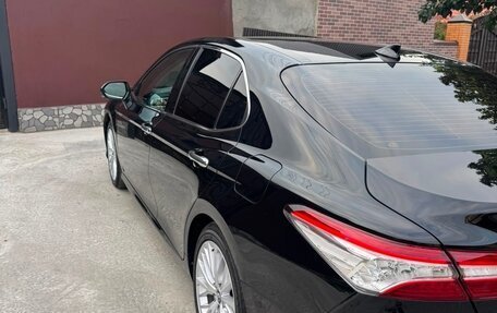 Toyota Camry, 2018 год, 2 650 000 рублей, 4 фотография
