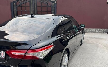 Toyota Camry, 2018 год, 2 650 000 рублей, 5 фотография