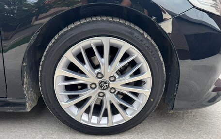Toyota Camry, 2018 год, 2 650 000 рублей, 7 фотография