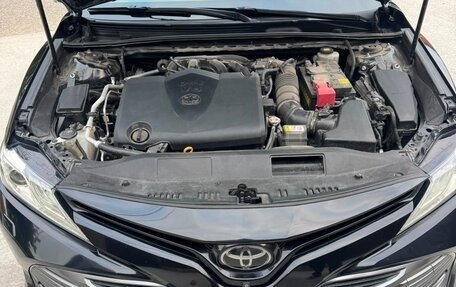 Toyota Camry, 2018 год, 2 650 000 рублей, 3 фотография