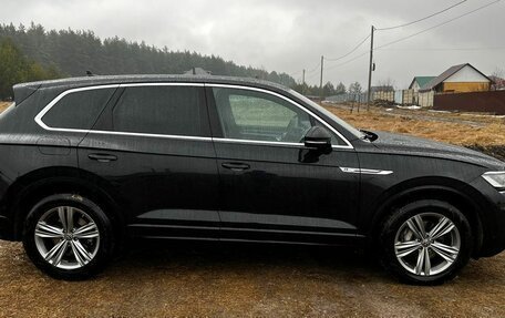 Volkswagen Touareg III, 2020 год, 4 600 000 рублей, 4 фотография
