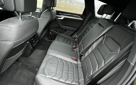Volkswagen Touareg III, 2020 год, 4 600 000 рублей, 16 фотография