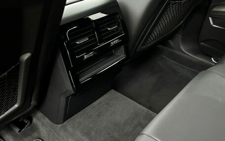 Volkswagen Touareg III, 2020 год, 4 600 000 рублей, 12 фотография