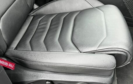 Volkswagen Touareg III, 2020 год, 4 600 000 рублей, 19 фотография