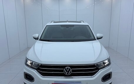 Volkswagen T-Roc I, 2021 год, 1 765 000 рублей, 2 фотография