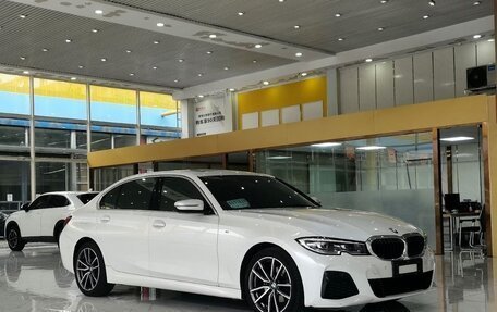 BMW 3 серия, 2022 год, 2 950 000 рублей, 3 фотография