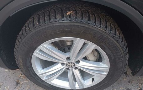Volkswagen Touareg III, 2018 год, 3 432 520 рублей, 6 фотография