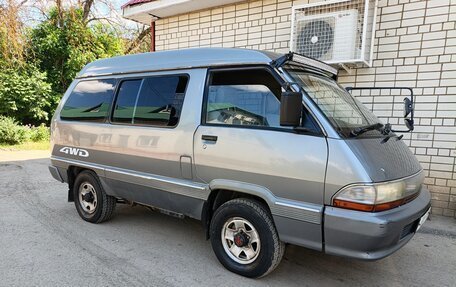 Toyota Town Ace III, 1990 год, 430 000 рублей, 1 фотография