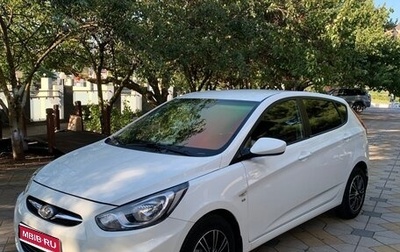 Hyundai Solaris II рестайлинг, 2014 год, 930 000 рублей, 1 фотография