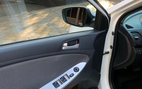 Hyundai Solaris II рестайлинг, 2014 год, 930 000 рублей, 26 фотография