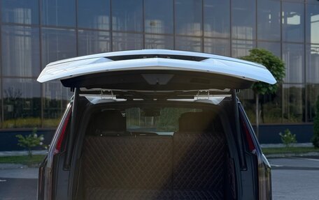 Cadillac Escalade V, 2023 год, 11 080 000 рублей, 3 фотография