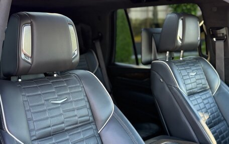 Cadillac Escalade V, 2023 год, 11 080 000 рублей, 16 фотография