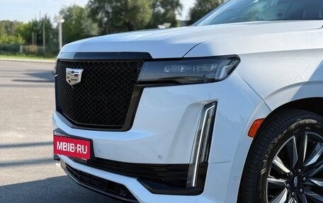 Cadillac Escalade V, 2023 год, 11 080 000 рублей, 9 фотография