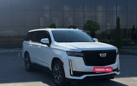 Cadillac Escalade V, 2023 год, 11 080 000 рублей, 24 фотография