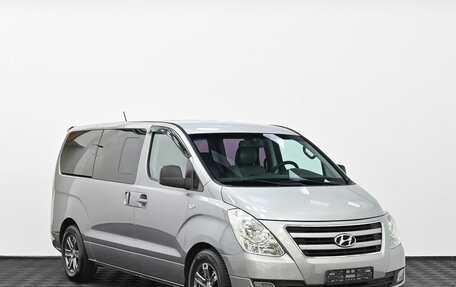 Hyundai Grand Starex Grand Starex I рестайлинг 2, 2017 год, 2 235 000 рублей, 1 фотография